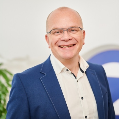 Portretfoto van P.L.(Peter) van der Laan, financieel adviseur