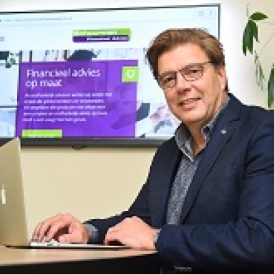 Portretfoto van Emiel Schuurman, financieel adviseur