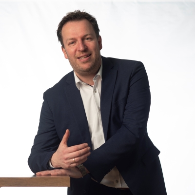 Portretfoto van S. Clermonts, financieel adviseur