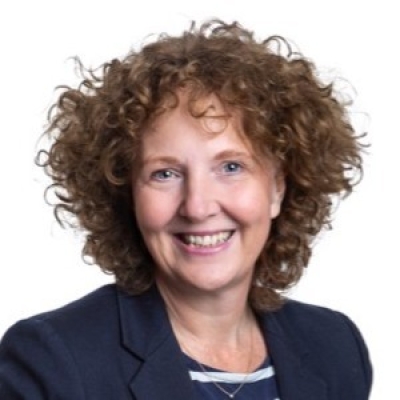 Portretfoto van L.E. (Lineke) Jansma-de Boer, financieel adviseur