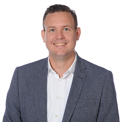Portretfoto van R.(Richard) Scheper, financieel adviseur