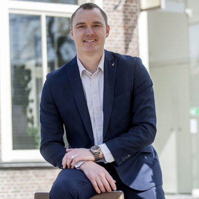 Portretfoto van S.P. (Simon) Zijlstra, financieel adviseur