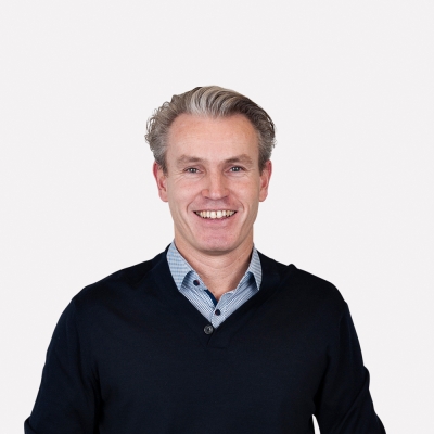 Portretfoto van K.A.J. (Kim) Maas, financieel adviseur