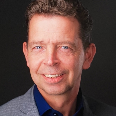 Portretfoto van J.R.C. (Roland) Luijer, financieel adviseur