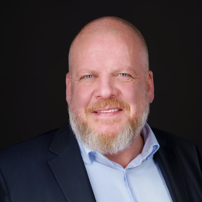 Portretfoto van Jeroen Landzaat, financieel adviseur