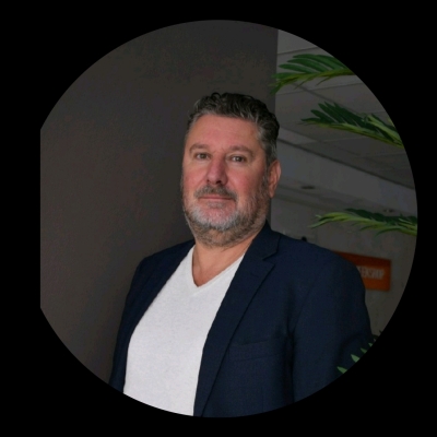 Portretfoto van D.H. (Dirk) Hoogeterp, financieel adviseur
