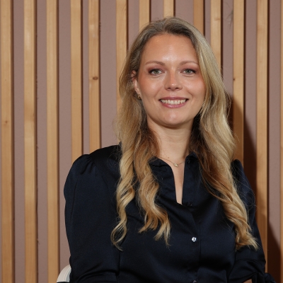 Portretfoto van B.M. (Brigit) Coppens, financieel adviseur