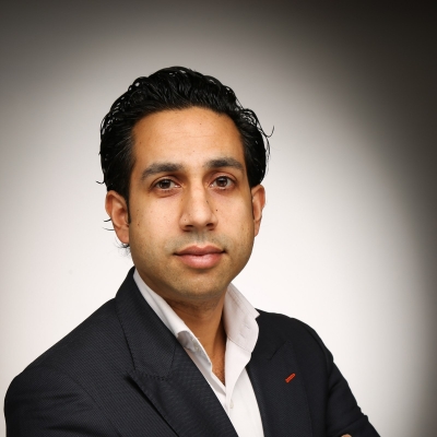 Portretfoto van S. (Shehzad) Virani, financieel adviseur